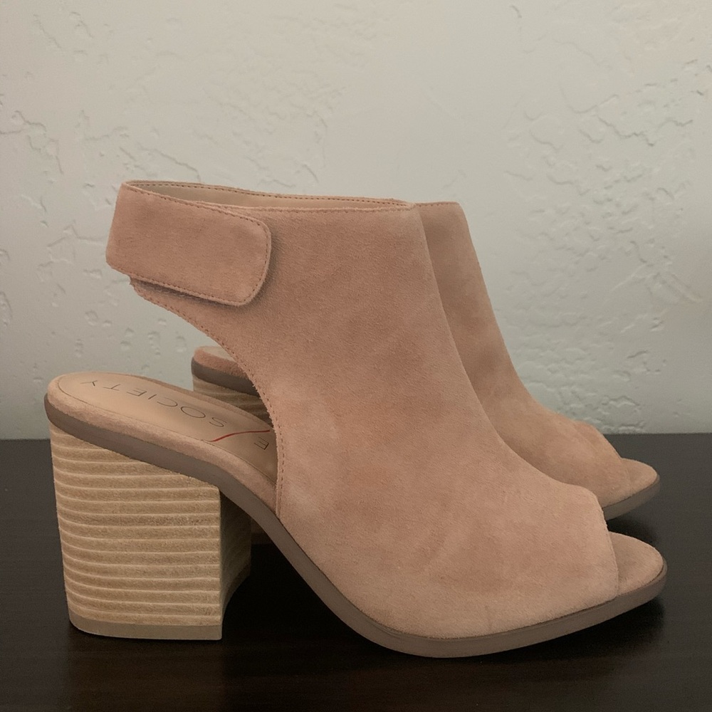 Sole Society ankle booties size 8